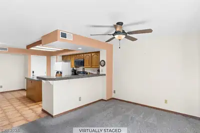 7821 Surfcrest Court, Las Vegas, NV 89128 Kitchen