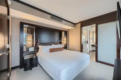 2600 West Harmon Avenue 8046, Las Vegas, NV 89158 Primary Bedroom