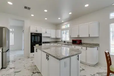 4672 El Camino Cabos Drive, Las Vegas, NV 89147 Kitchen