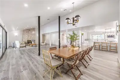 2020 Silver Avenue, Las Vegas, NV 89102 Dining Area