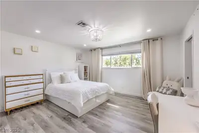 2020 Silver Avenue, Las Vegas, NV 89102 Bedroom