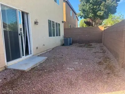 10740 Drake Ridge Avenue, Las Vegas, NV 89166 Yard