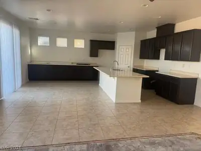 10740 Drake Ridge Avenue, Las Vegas, NV 89166 Kitchen