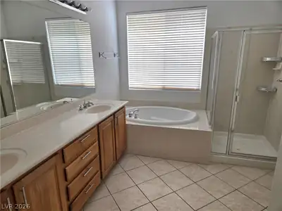 2273 Pacini Court, Henderson, NV 89052 Primary Bathroom