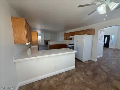 8945 West Cherokee Avenue, Las Vegas, NV 89147 Kitchen