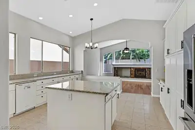 1727 Sand Storm Drive, Henderson, NV 89074 Kitchen