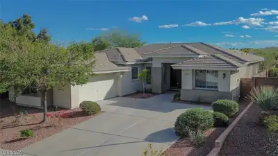 10329 Canyon Valley Avenue, Las Vegas