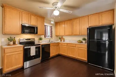 6220 Shawnee Avenue, Las Vegas, NV 89107 Kitchen