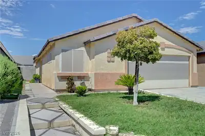 1207 Jarbridge Road, Las Vegas, NV 89110 Front of Structure