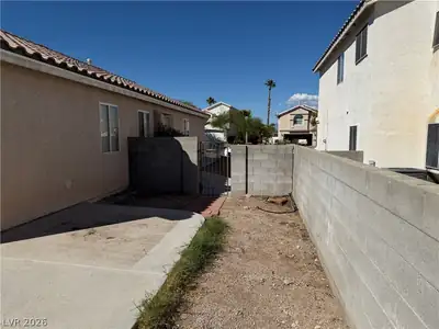 9349 Copper Villa Court, Las Vegas, NV 89129 Yard