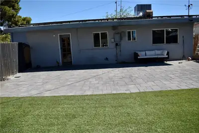 1633 Patricia Street, North Las Vegas, NV 89030 Patio