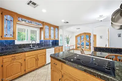 1823 Valley Drive, Las Vegas, NV 89108 Kitchen