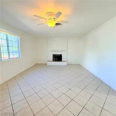 3073 Congress Avenue, Las Vegas, NV 89121 