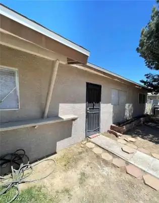 2100 Dogwood Avenue, North Las Vegas, NV 89030 Side of Structure