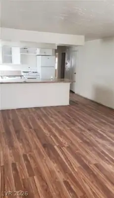 3630 Three Bars Court, Las Vegas, NV 89115 Living Room