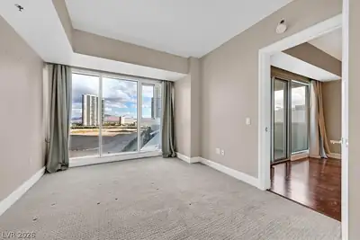 2700 Las Vegas Boulevard 707, Las Vegas, NV 89109 Bedroom