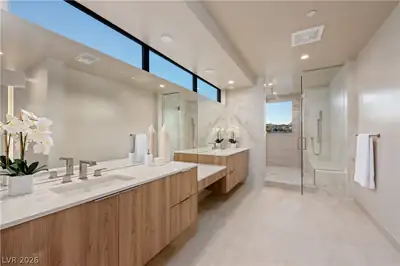 60 Lakefront Drive, Henderson, NV 89011 Primary Bathroom