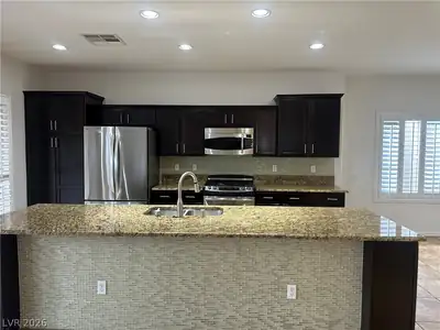 11241 Pismo Dunes Court, Las Vegas, NV 89135 Kitchen
