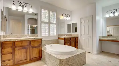 7301 Lake Farm Avenue, Las Vegas, NV 89131 Primary Bathroom