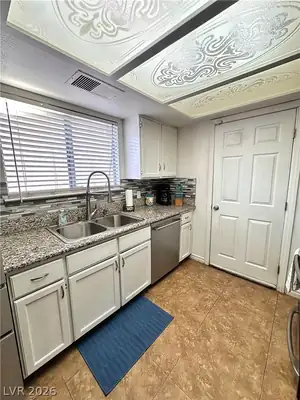5045 Hayward Avenue, Las Vegas, NV 89122 Kitchen