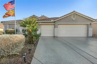 4613 Mohawk River Avenue, North Las Vegas, NV 89031 Front of Structure