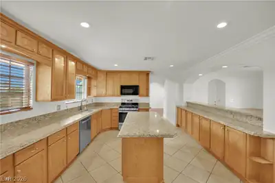2000 Goldhill Avenue, Las Vegas, NV 89106 Kitchen