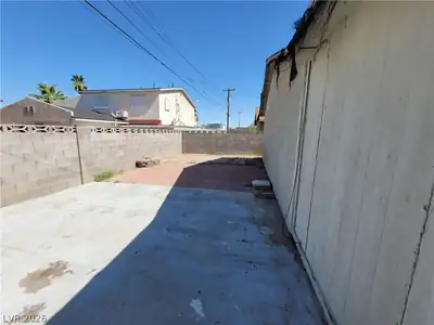 1929 Evelyn Avenue, Henderson, NV 89011 Yard