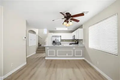 562 East Candy Mint Avenue, Las Vegas, NV 89183 Dining Area