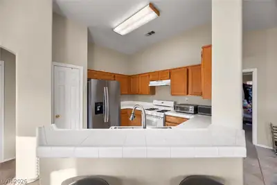 9011 Edgeworth Place, Las Vegas, NV 89123 Kitchen