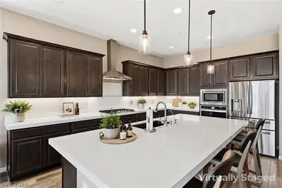 10202 Millholm Avenue, Las Vegas, NV 89166 Kitchen
