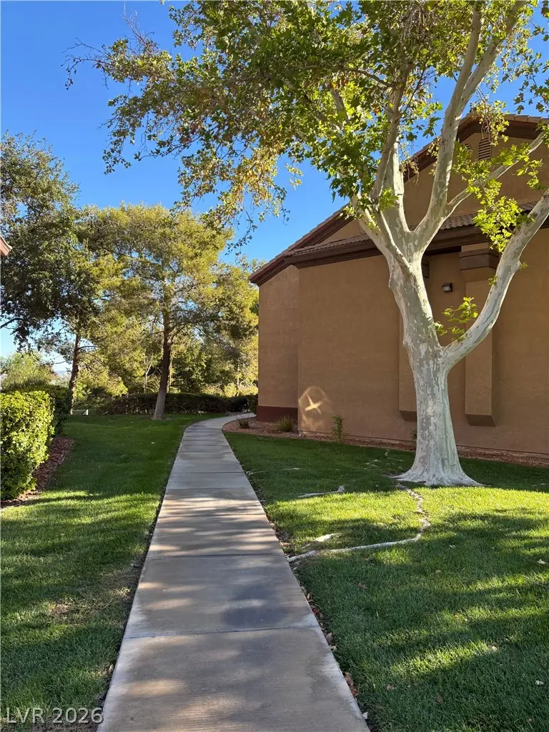 231 West Horizon Ridge Parkway 1414, Henderson, NV 89012