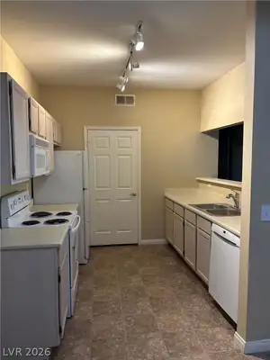 231 West Horizon Ridge Parkway 1414, Henderson, NV 89012 