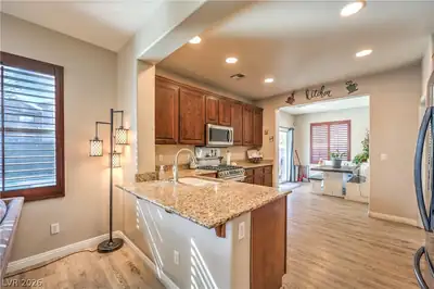 1119 Lake Berryessa Street, Henderson, NV 89002 Kitchen