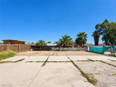 3020 Arrowhead Street, North Las Vegas, NV 89030 Yard
