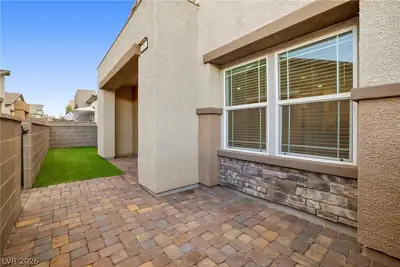 296 Aravalli Crest Street, Henderson, NV 89015 Courtyard