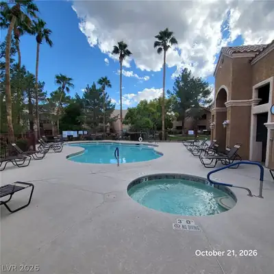 1150 North Buffalo Drive 2057, Las Vegas, NV 89128 Pool