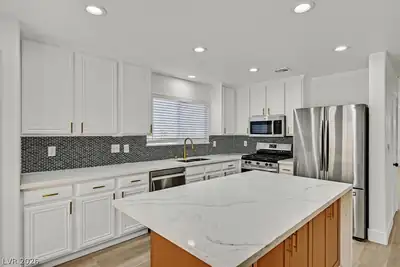 11117 Romola Street, Las Vegas, NV 89141 Kitchen