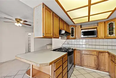 7786 Branding Iron Lane, Las Vegas, NV 89123 Kitchen