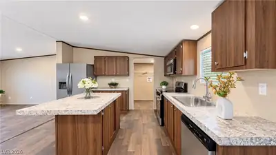 4538 Crystal Peak Drive, Las Vegas, NV 89115 Kitchen