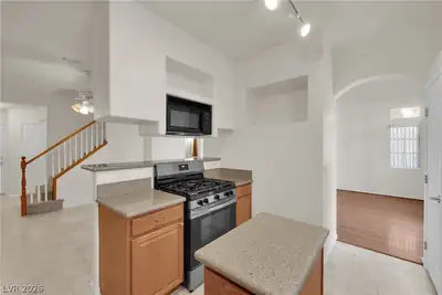 87 Broken Rock Drive, Henderson, NV 89074 Kitchen