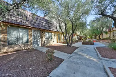 3911 Visby Lane, Las Vegas, NV 89119 Front of Structure