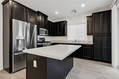 25 Barbara Lane 22, Las Vegas, NV 89183 Kitchen