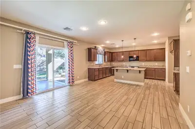 5144 Poem Court, North Las Vegas, NV 89081 Kitchen