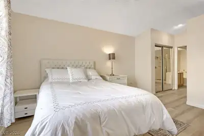 7830 Foxwood Place, Las Vegas, NV 89145 Primary Bedroom