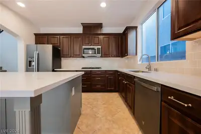 733 Blue Crystal Creek Road, Henderson, NV 89002 Kitchen