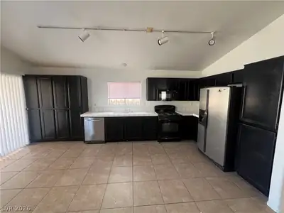 5045 Milange Street, North Las Vegas, NV 89031 Kitchen