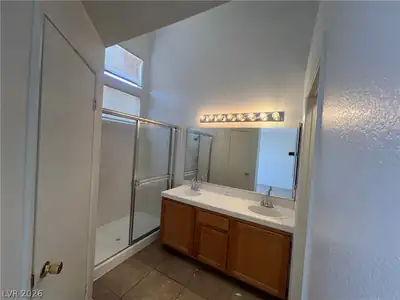 5045 Milange Street, North Las Vegas, NV 89031 Bathroom