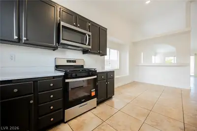 2503 River Oaks Drive, Las Vegas, NV 89156 Kitchen