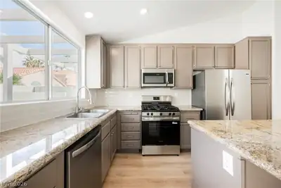 1834 Falling Tree Avenue, North Las Vegas, NV 89031 Kitchen