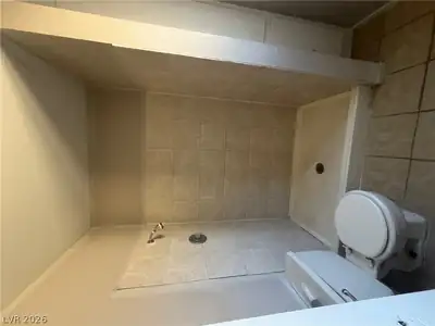 6824 Atrium Avenue, Las Vegas, NV 89108 Bathroom